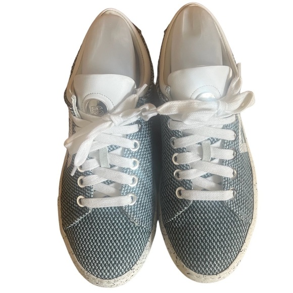 PS821 Limited Edition Light Blue & Navy Sneakers Sz-40 - Picture 1 of 10